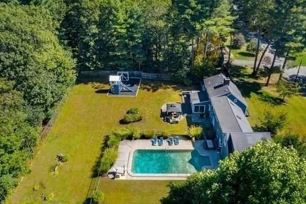 112 Donna Drive, Hanover